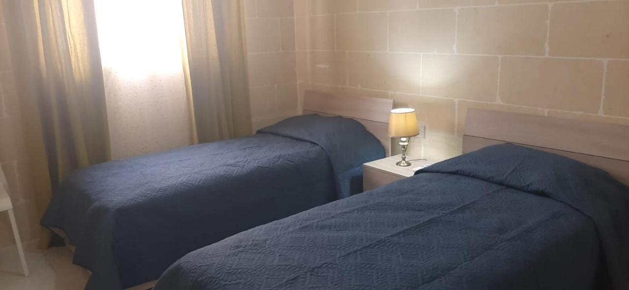 Your Basic Lodging Gozo 马萨佛恩 外观 照片